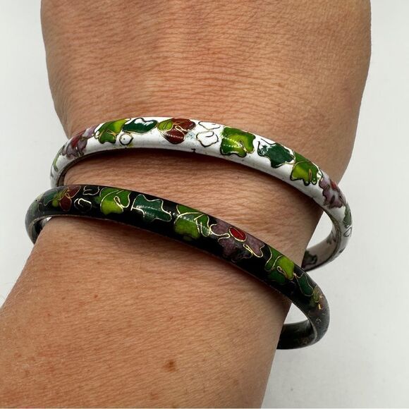 You pick! White or black floral cloisonne bangle bracelet, size 8.5! - Picture 6 of 15